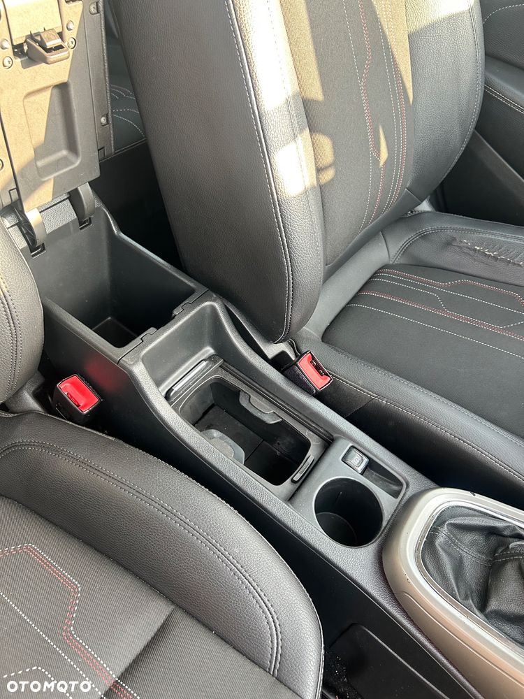 Opel Astra 1.4 Turbo - 11