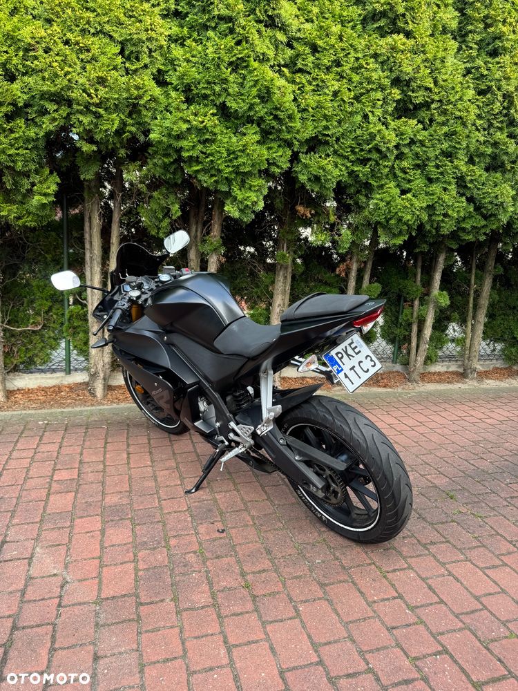 Yamaha YZF - 5