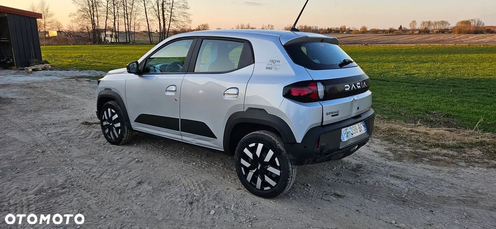 Dacia Spring - 3