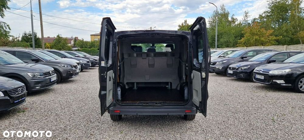 Opel Vivaro - 11