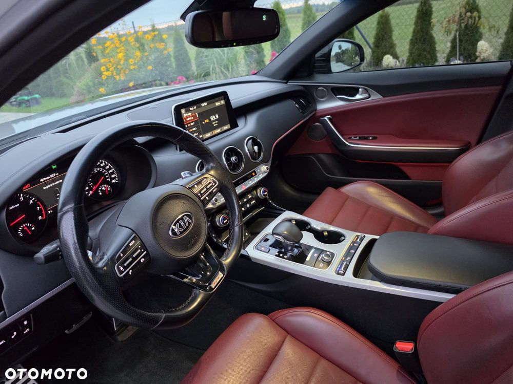 Kia Stinger 3.3 T-GDI V6 GT AWD - 26