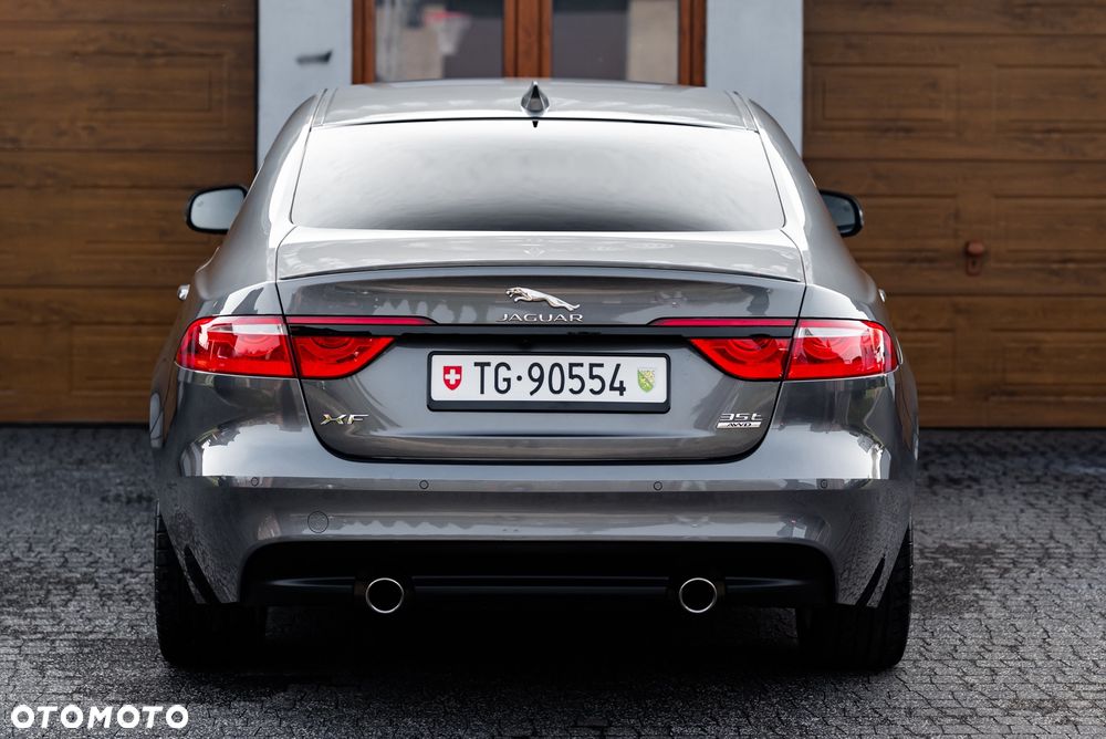 Jaguar XF 35t R-Sport - 8