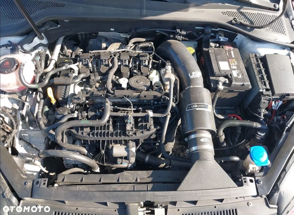 Volkswagen Golf - 11