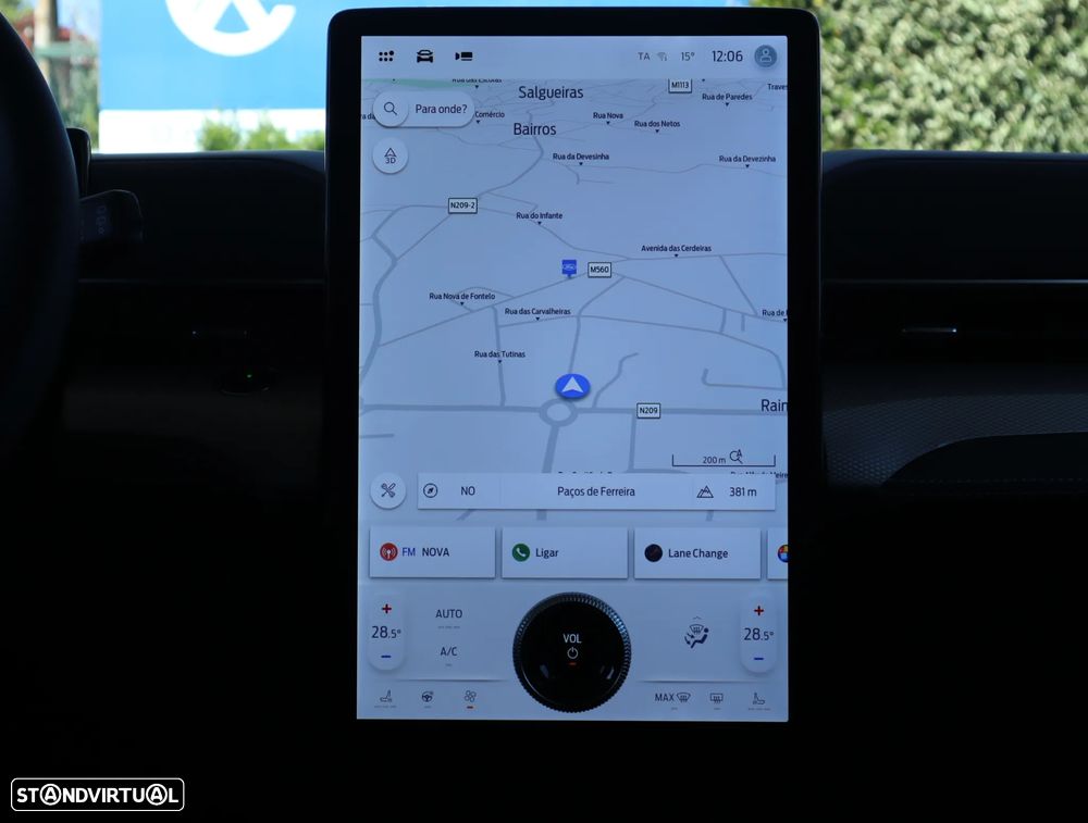 Ford Mustang Mach-E Standard - 40