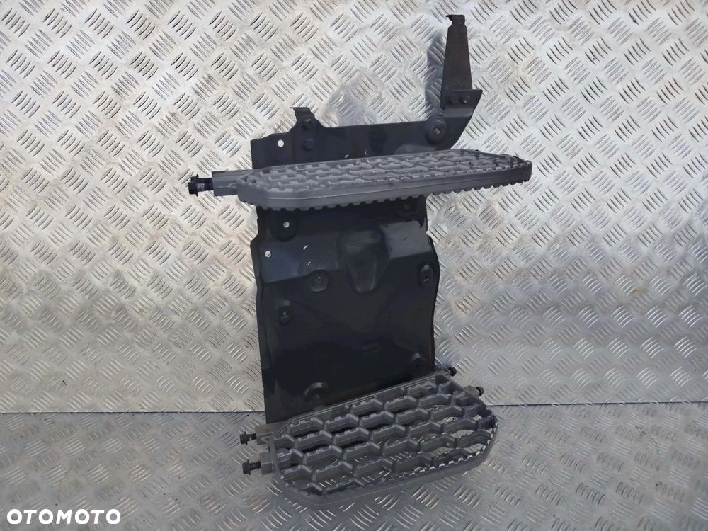 STOPIEŃ STOPNICA LEWA SCANIA R NTG LIFT - 2