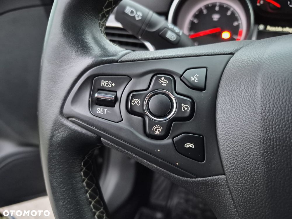 Opel Astra 1.4 Turbo Innovation - 22