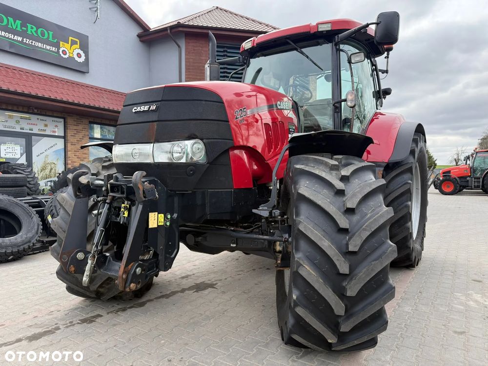 Case IH CVX 225 PUMA    NEW HOLLAND T 7.250   215 - 14