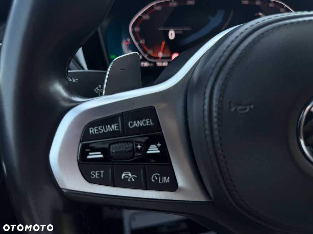 BMW Seria 3 330d xDrive M Sport - 15
