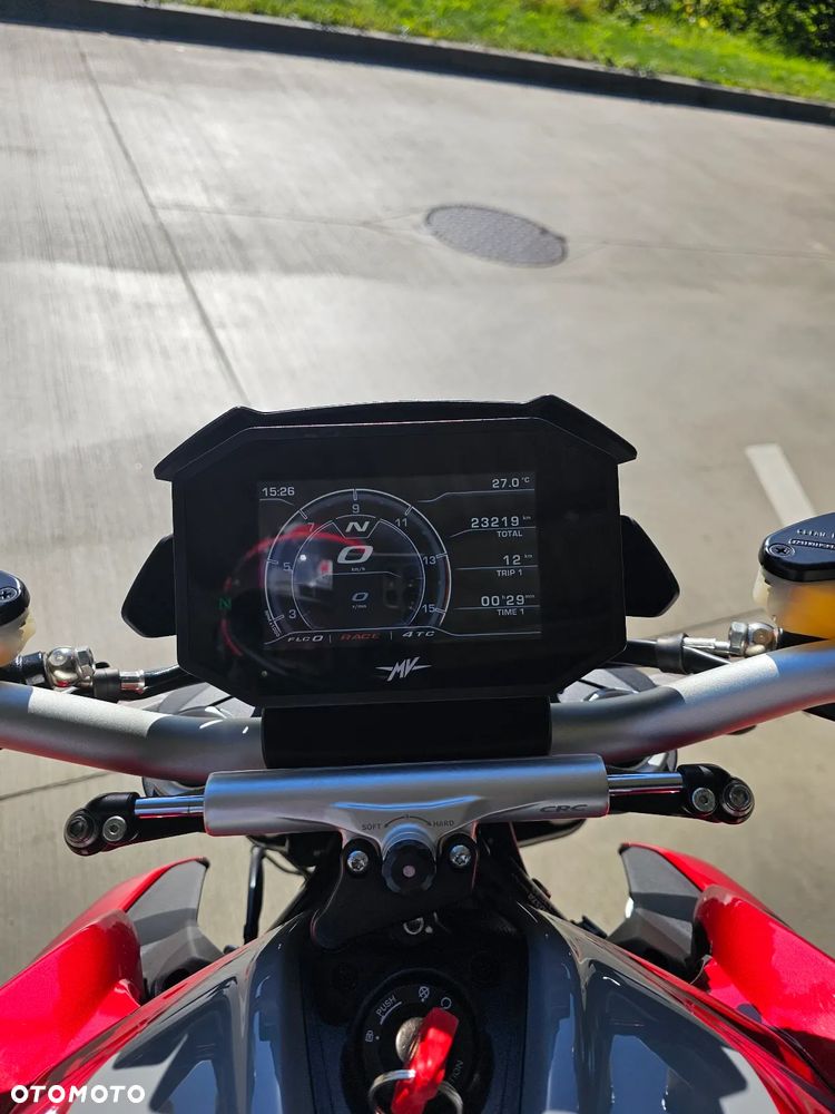MV AGUSTA Brutale - 8