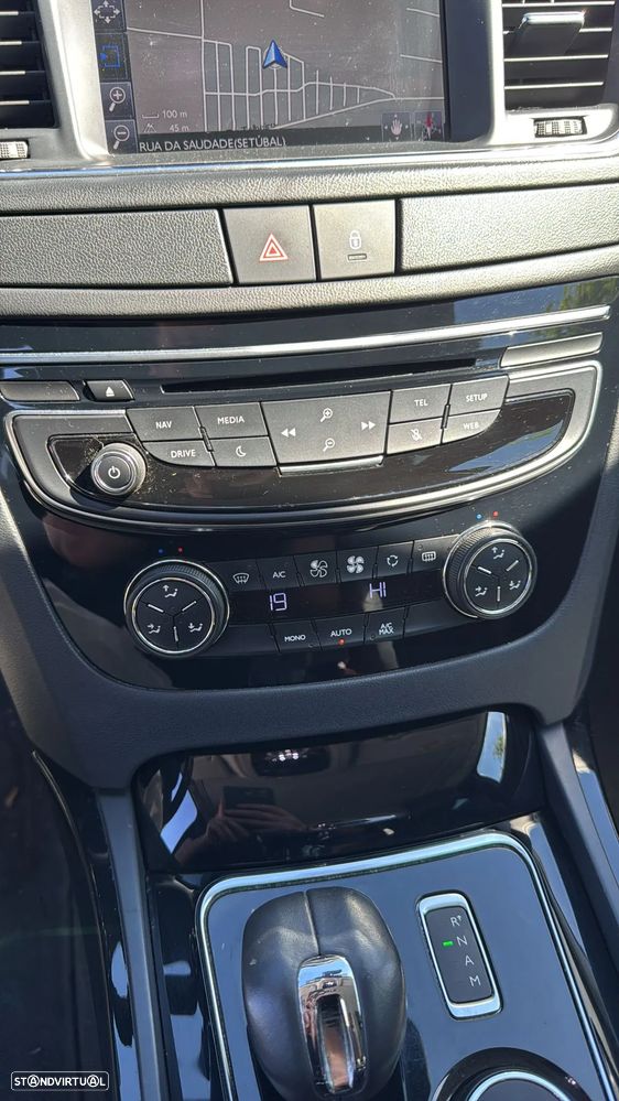 Peugeot 508 RXH 2.0 HDi Hybrid4 2-Tronic - 35