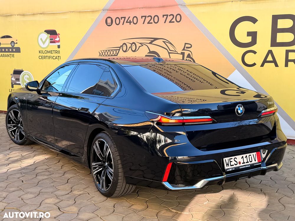 BMW Seria 7 740d xDrive MHEV - 8