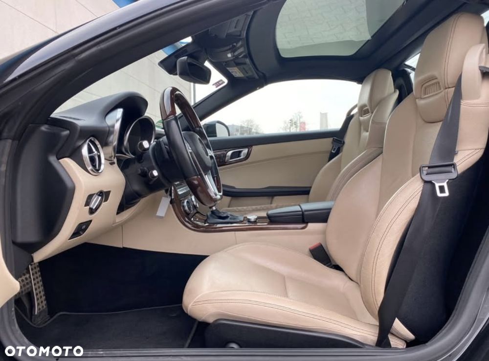 Mercedes-Benz SLK 250 CDI (BlueEFFICIENCY) 7G-TRONIC - 12