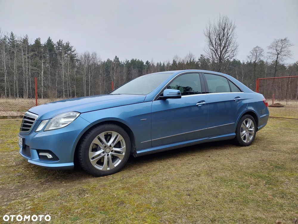 Mercedes-Benz Klasa E 350 CDI DPF 4Matic BlueEFFICIENCY 7G-TRONIC - 1