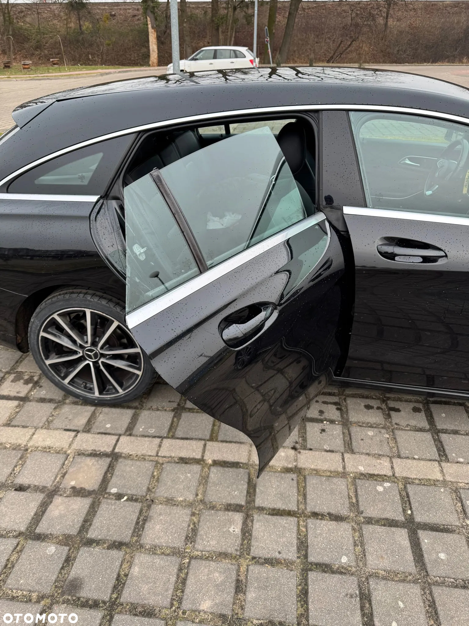 Mercedes-Benz CLA Shooting Brake 180 d 7G-DCT - 14