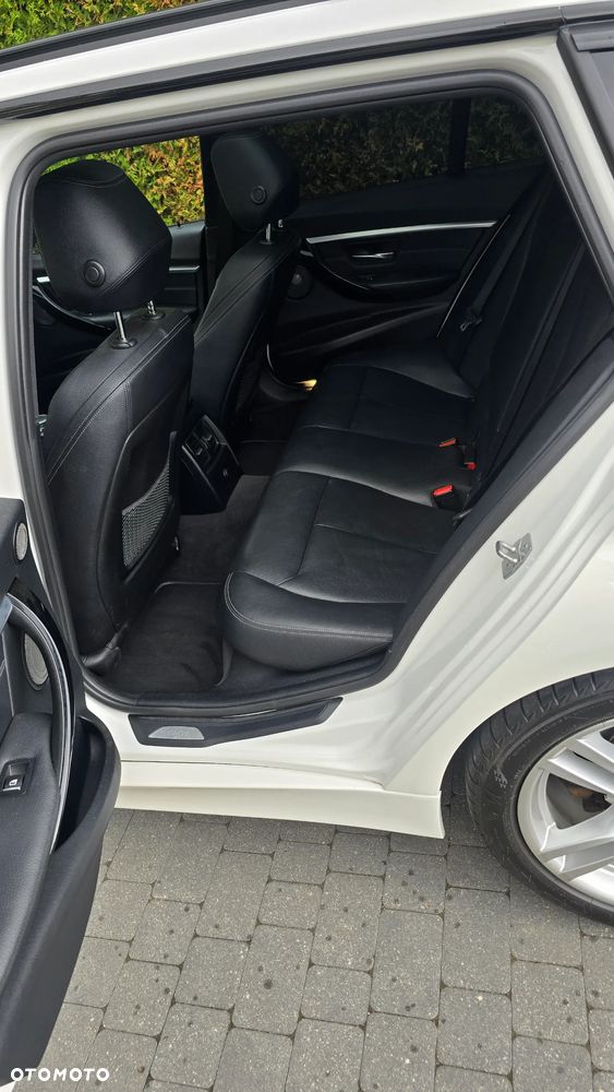 BMW Seria 3 320d Efficient Dynamics Edition - 9
