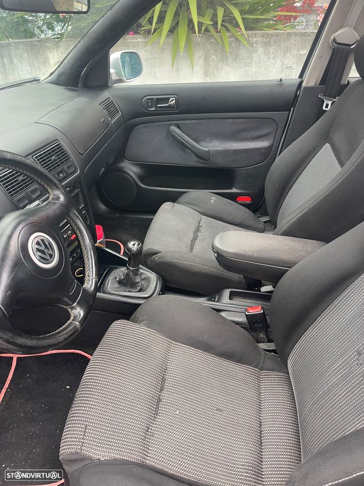 VW Golf 1.9 TDi Highline - 6