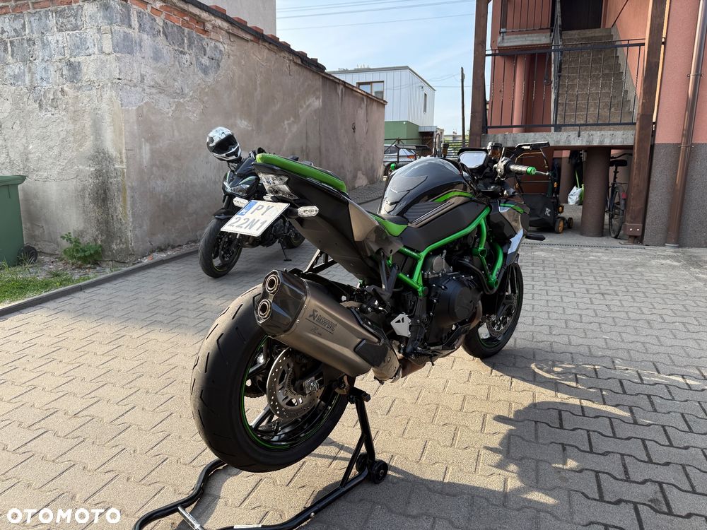 Kawasaki H2 - 3
