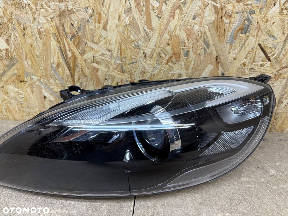 LAMPA PRZÓD LEWA XENON LED VOLVO V40 II 31283332 - 19