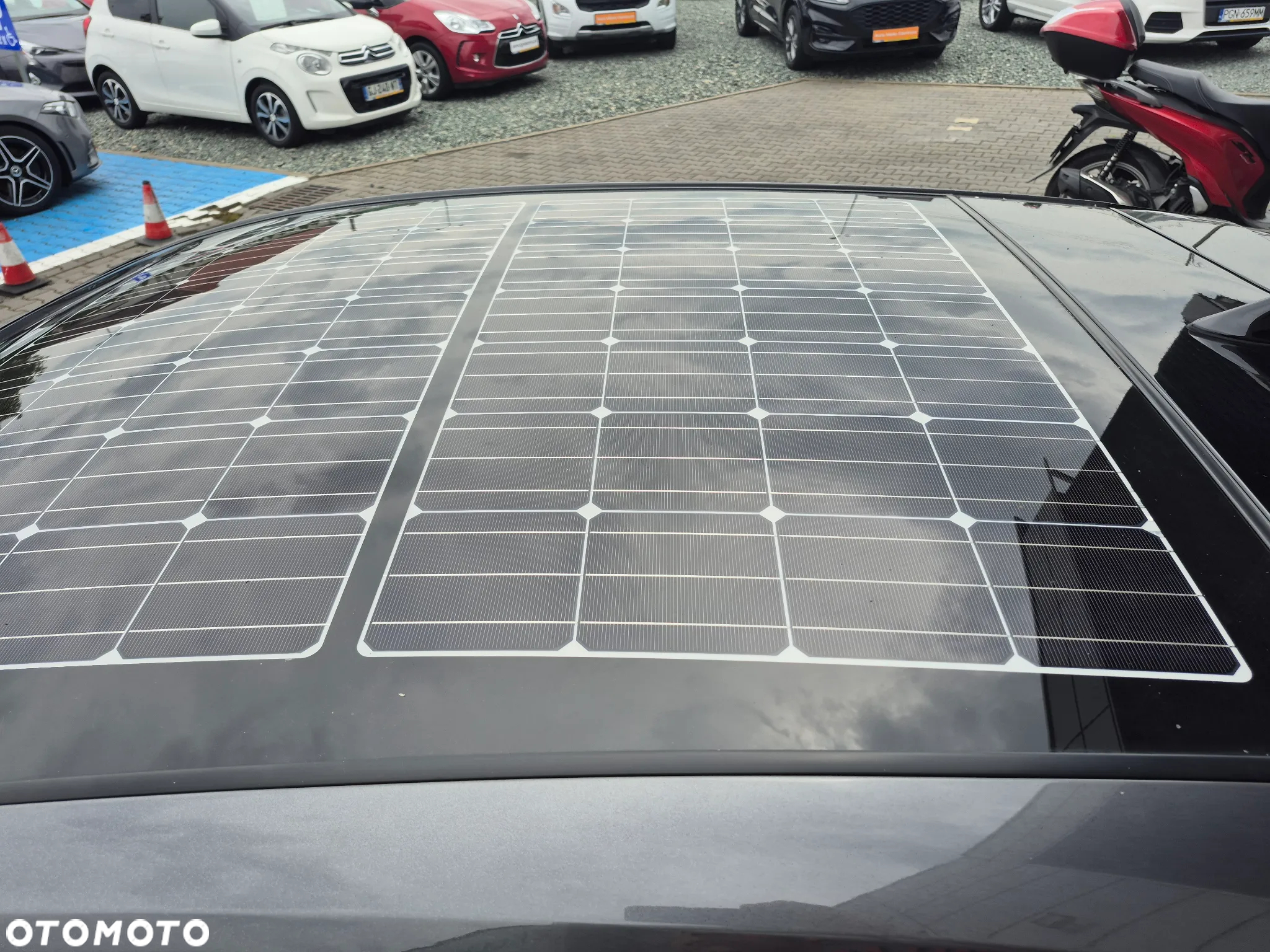 Toyota Prius Plug-in 1.8 Hybrid Executive - 8