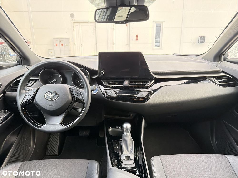 Toyota C-HR - 10
