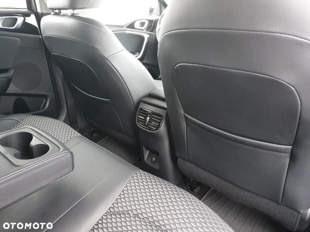 Kia Ceed 1.5 T-GDI Business Line Plus DCT - 24