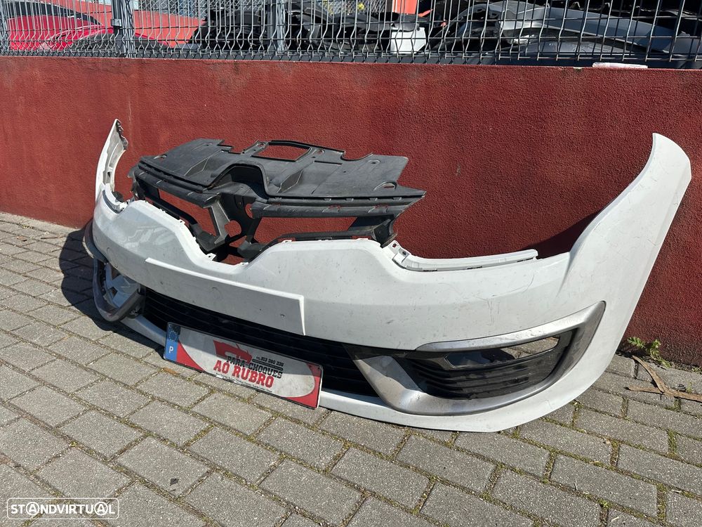 Parachoque Renault Megane 3 gt line 2015 - 3