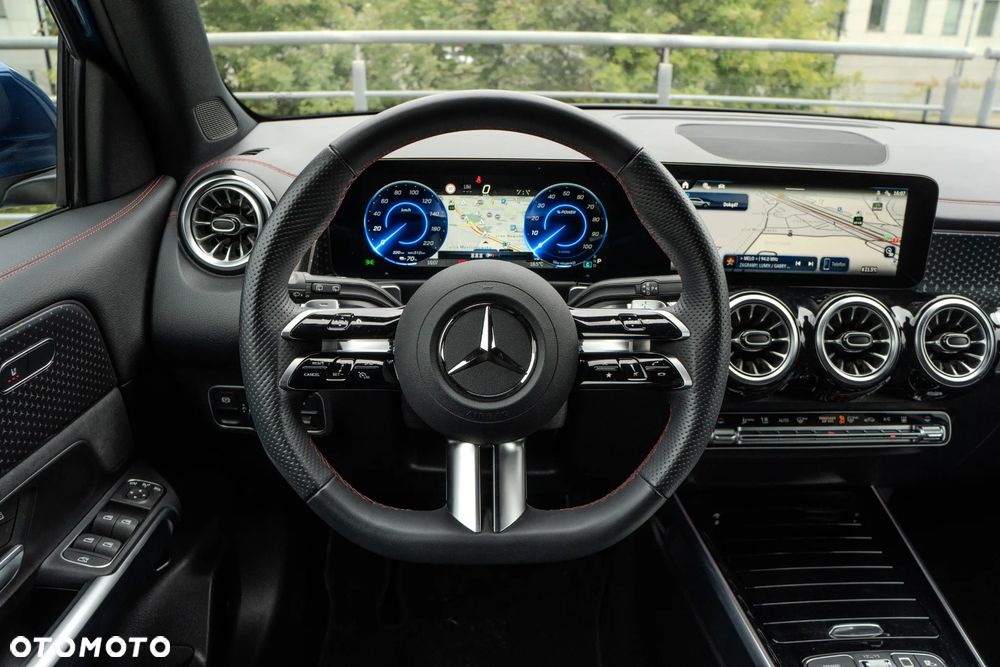 Mercedes-Benz EQB 300 66.5kWh 4-Matic AMG - 23