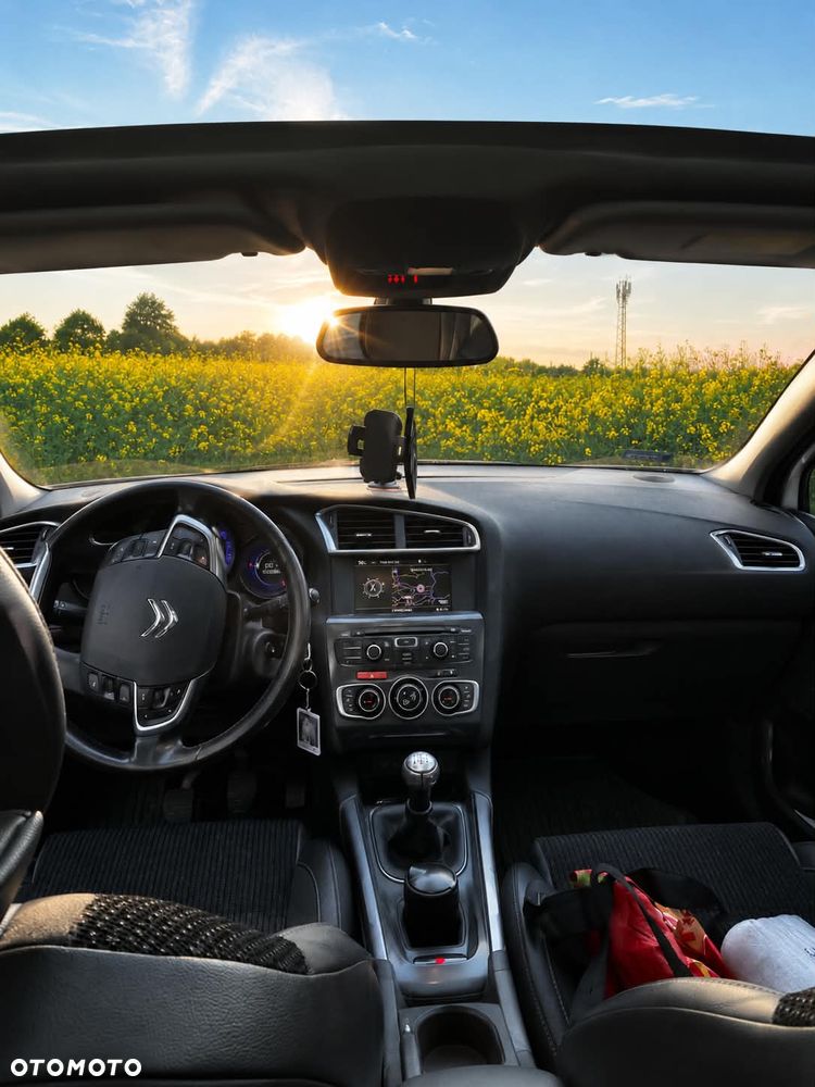 Citroën C4 1.6 VTi Equilibre Pack Navi - 4