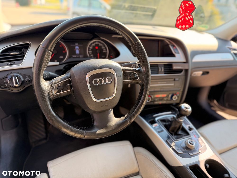 Audi A4 Allroad - 12