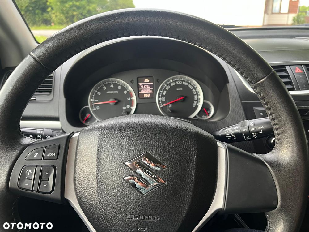 Suzuki Swift 1.2 4x4 Club - 12