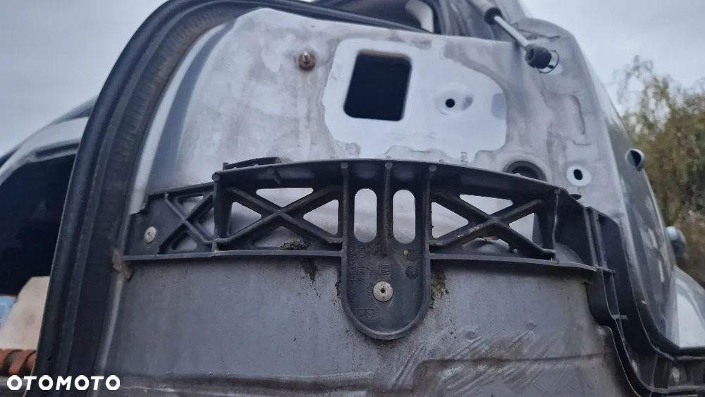 OPEL SIGNUM ŚLIZG MOCOWANIE ZDERZAKA PRAWY TYŁ - 1