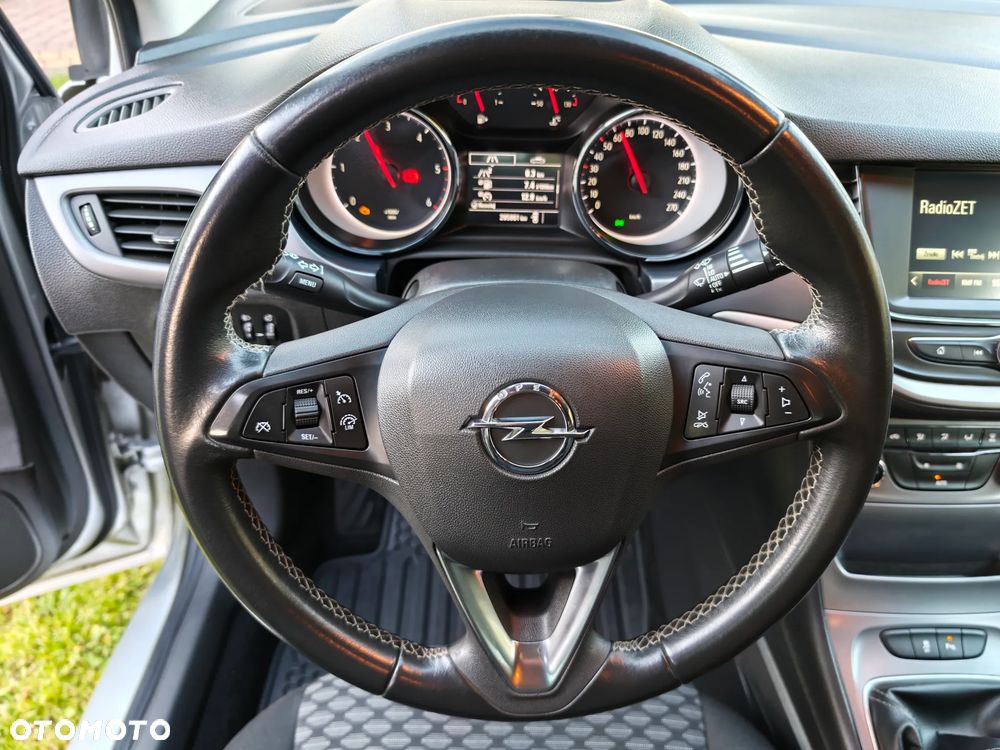 Opel Astra - 27