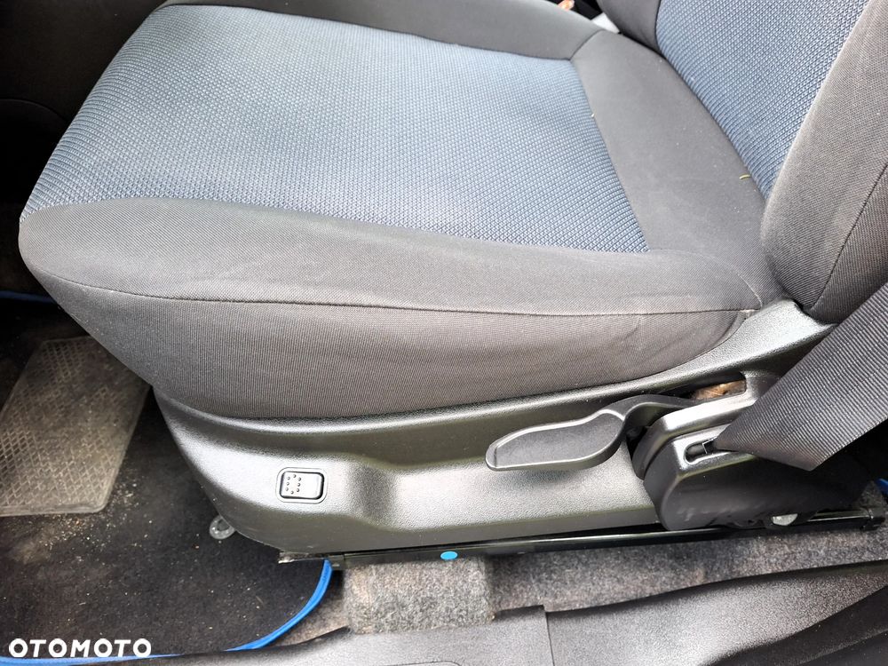 Opel Combo 1.4 Cosmo - 11