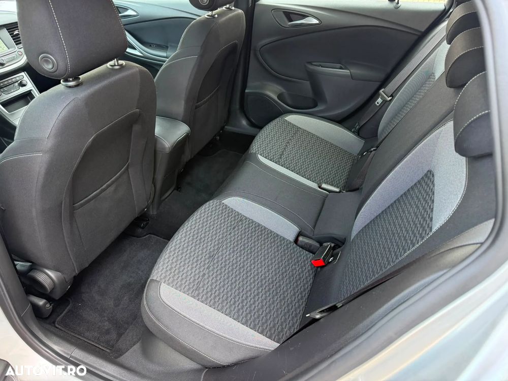 Opel Astra - 8