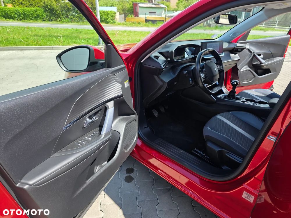 Peugeot 2008 PureTech 130 GT Pack - 26