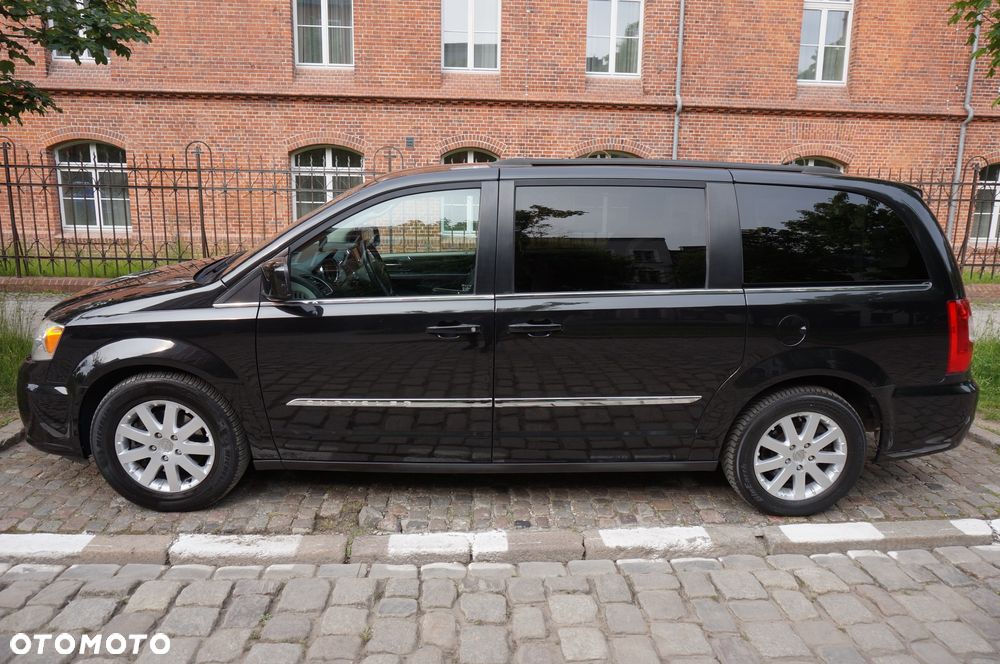 Chrysler Town & Country 3.6 Touring - 8