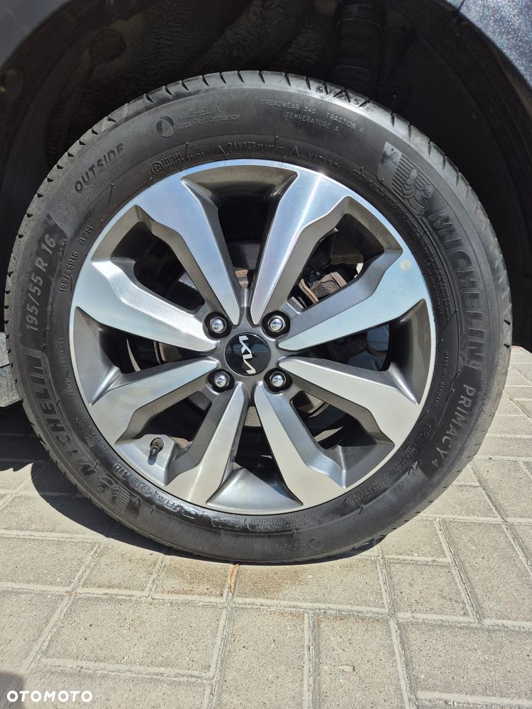 Kia Stonic - 17