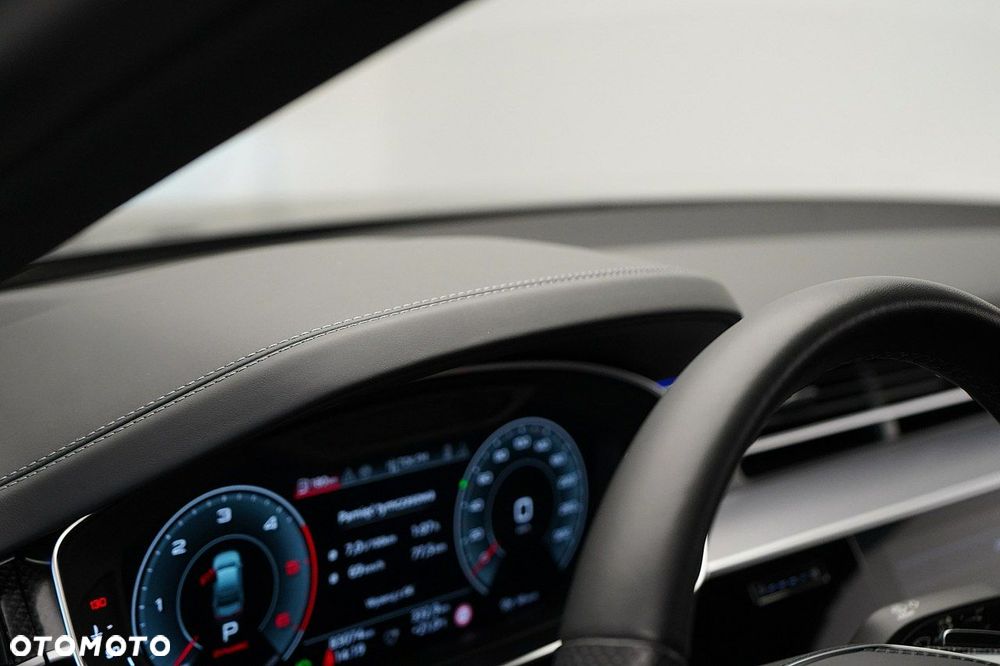 Audi A8 - 18