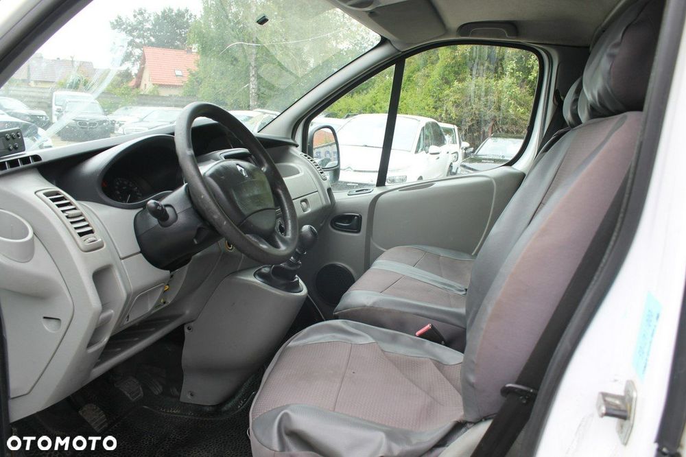 Renault Trafic - 9