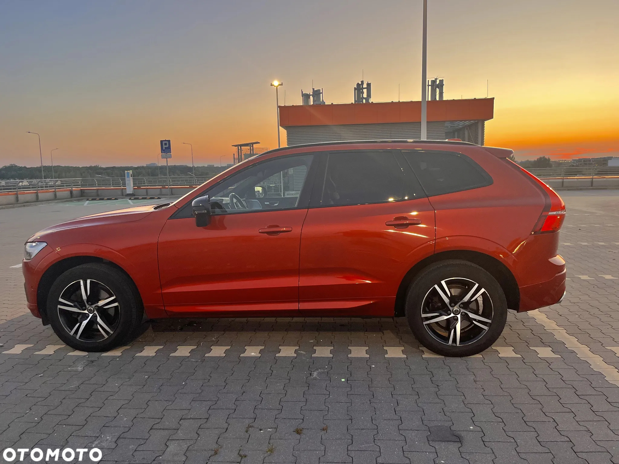 Volvo XC 60 B4 D AWD R-Design - 12