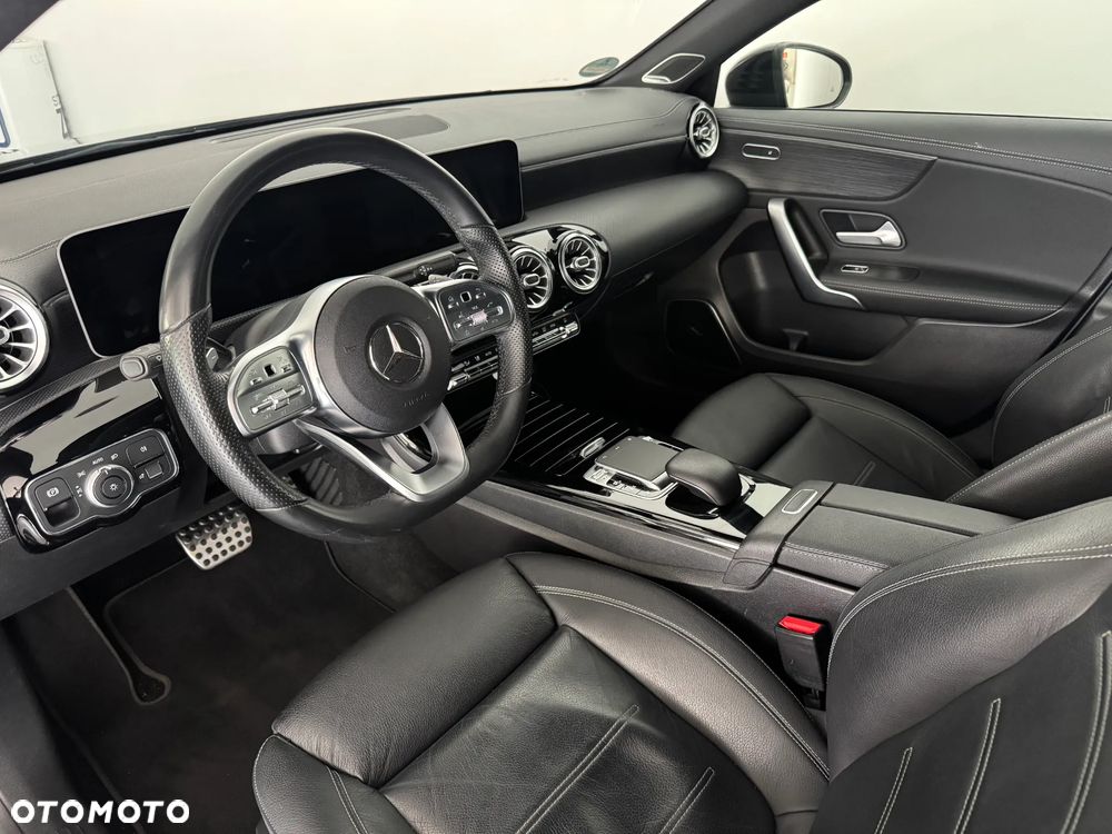 Mercedes-Benz Klasa A 250 4Matic 7G-DCT AMG Line - 16