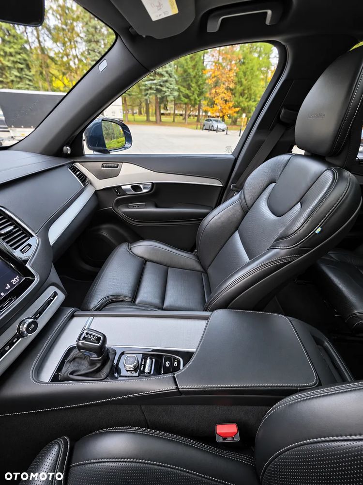 Volvo XC 90 - 20