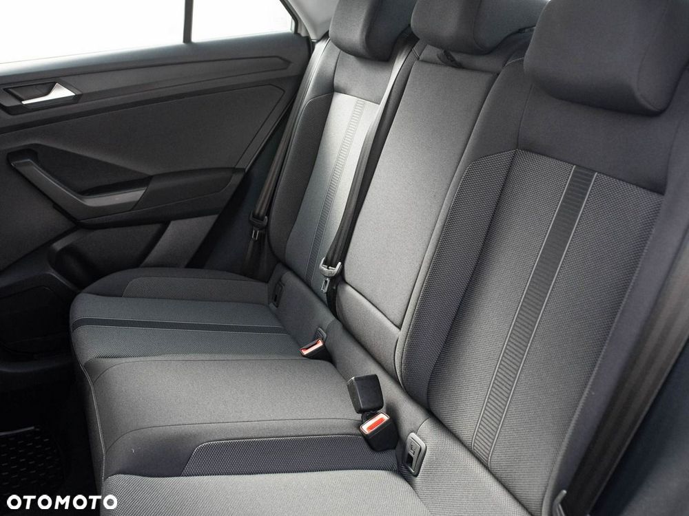 Volkswagen T-Roc - 27