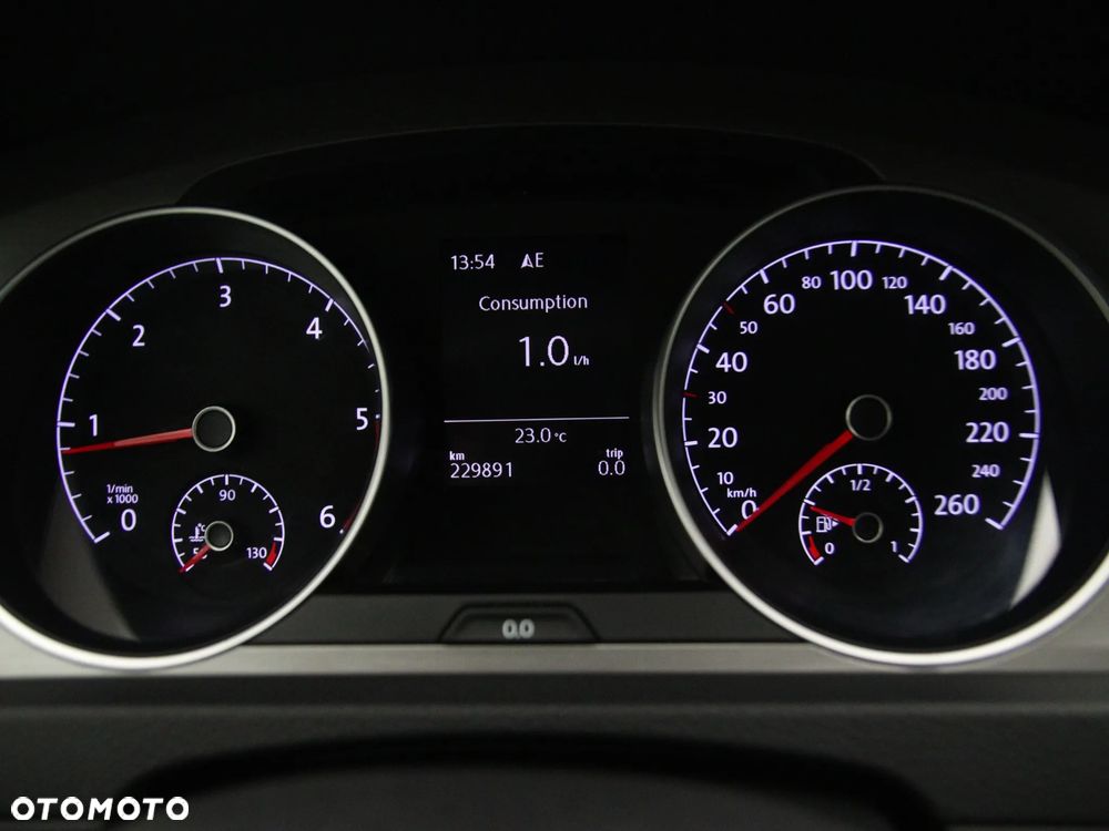 Volkswagen Golf 1.6 TDI BMT Comfortline - 19