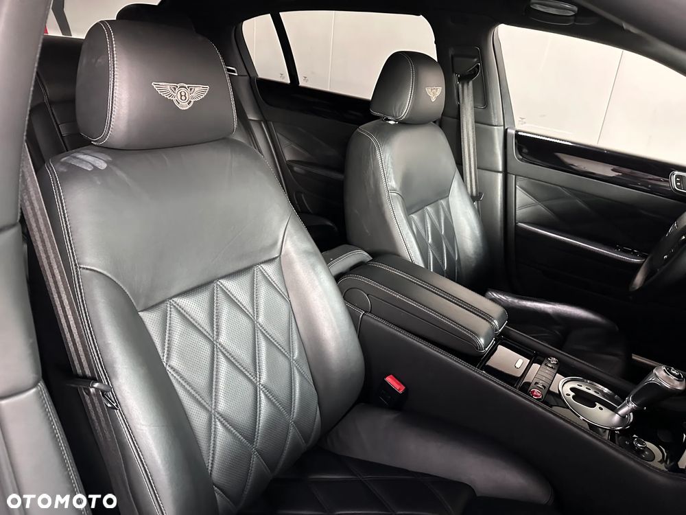 Bentley Flying Spur - 25