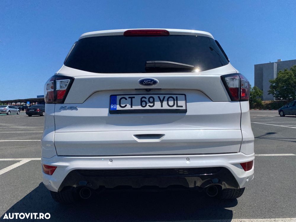 Ford Kuga 2.0 TDCi 4WD Powershift ST-Line - 8