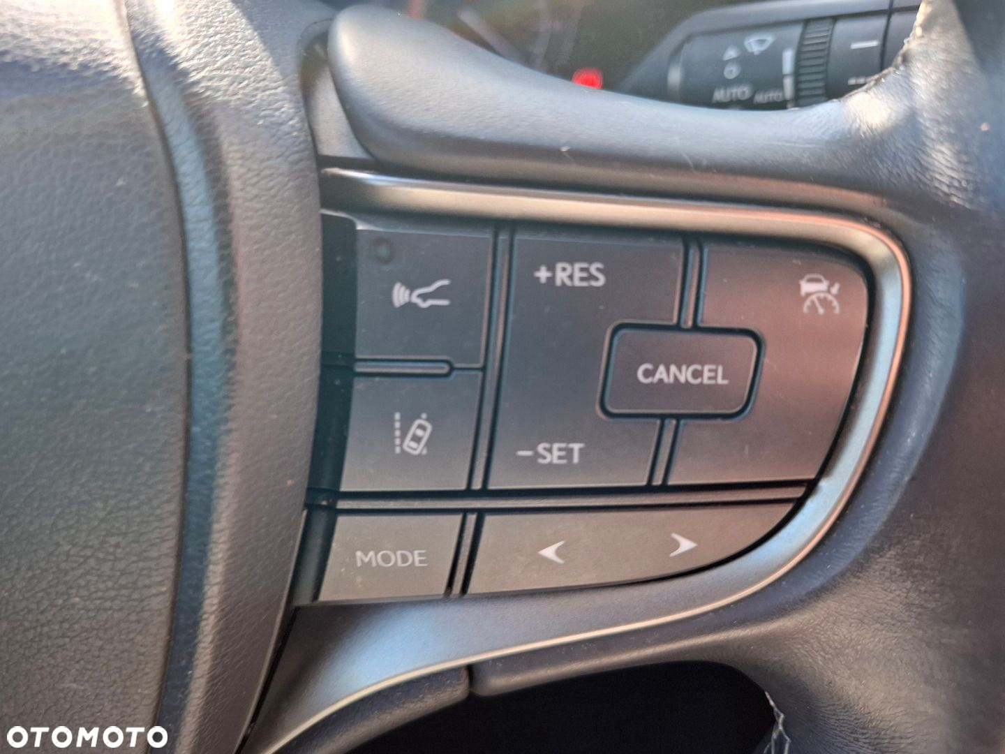 Lexus UX 200 Optimum 2WD - 35