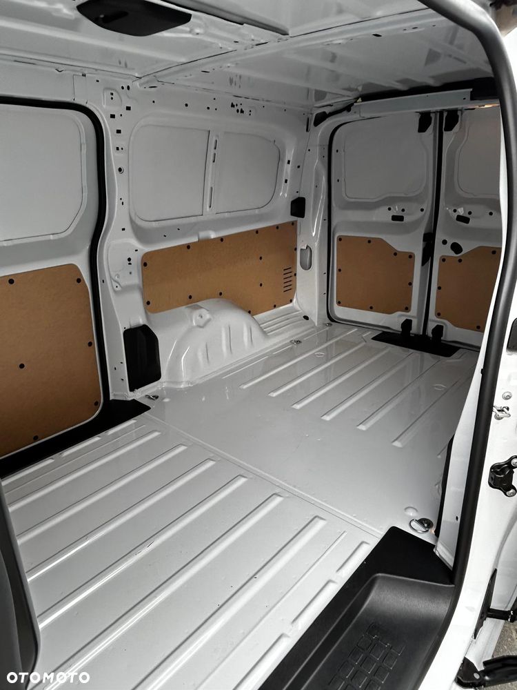 Opel Vivaro - 12