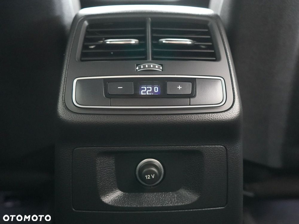 Audi A4 Limousine - 31