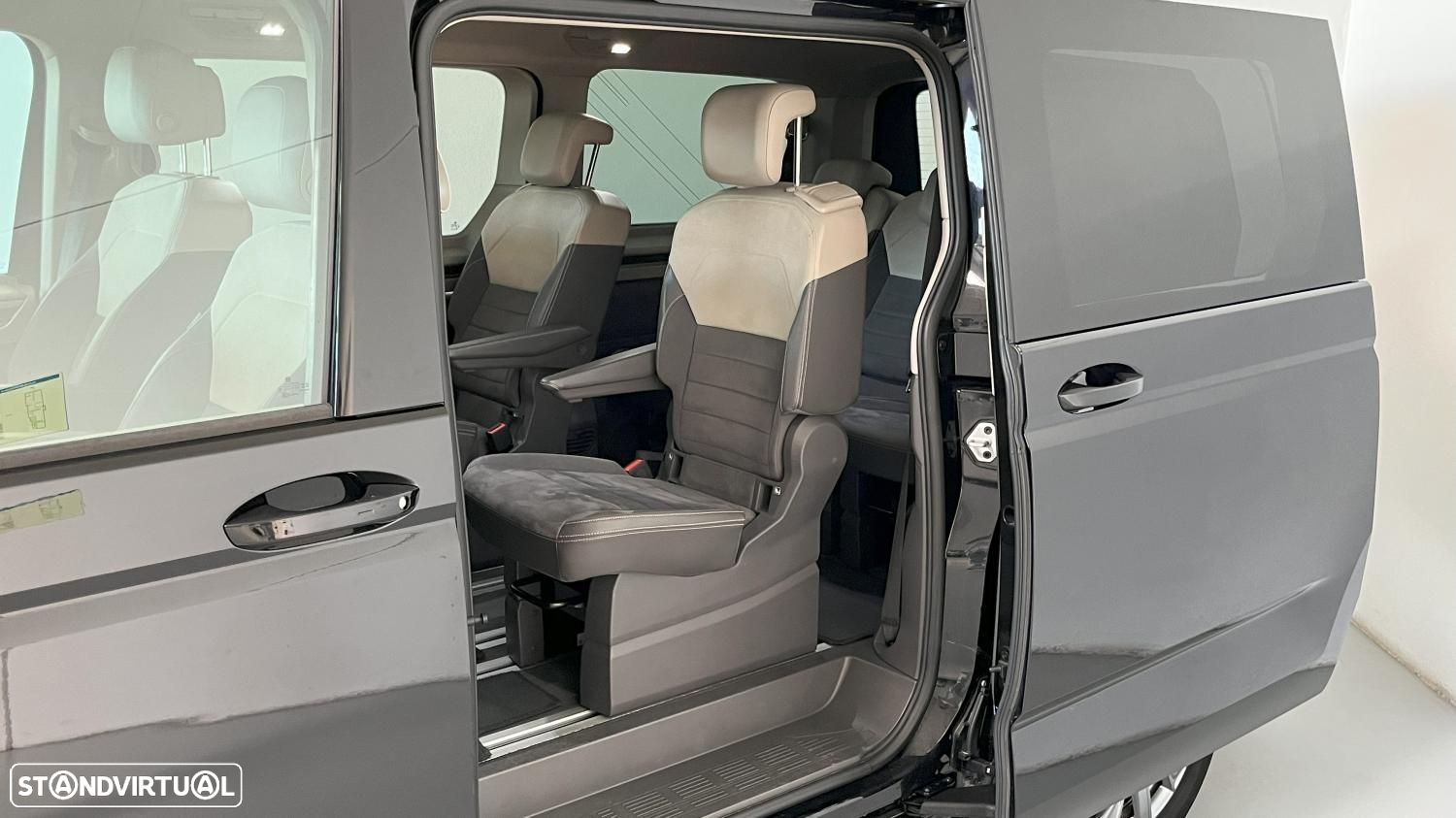 VW Multivan 2.0 TDI Style Longa DSG - 9